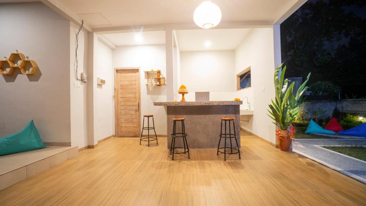 Aura Dormitory House Ubud Екстериор снимка